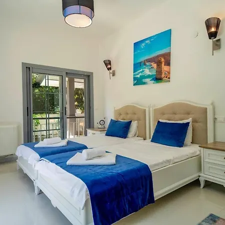 Yakamoz * פאטהיה